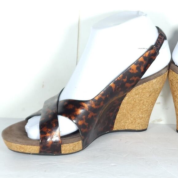 UGG Women's HAZEL Tortoise Shell US7 Patent Leather Cork Wedge Slingback Sandals - Picture 7 of 16